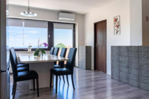 Dakota apartment 6+2